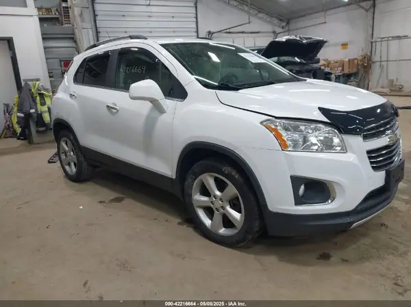 3GNCJRSB4GL269376 2016 CHEVROLET TRAX - Image 1