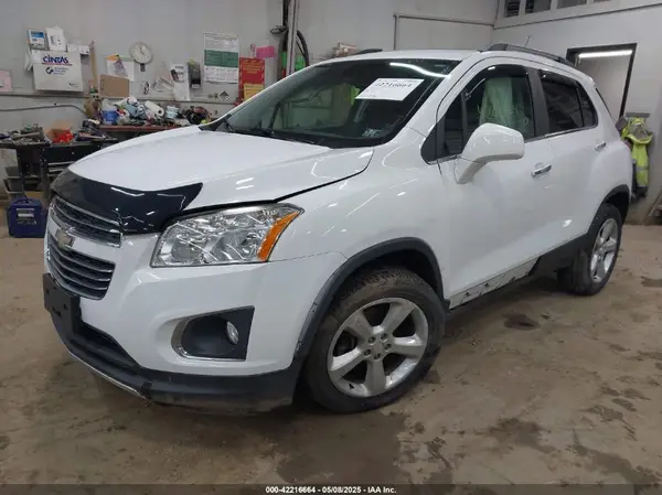 3GNCJRSB4GL269376 2016 CHEVROLET TRAX - Image 2