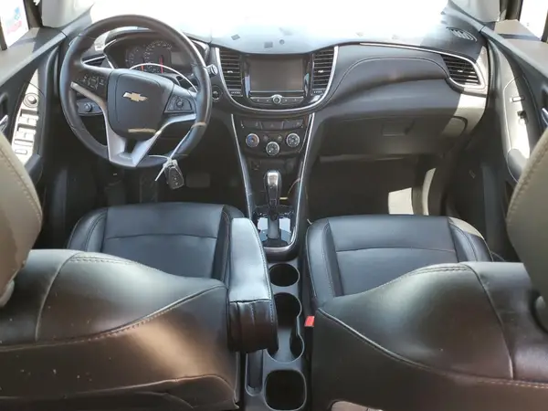 3GNCJRSB4HL144136 2017 CHEVROLET TRAX - Image 8