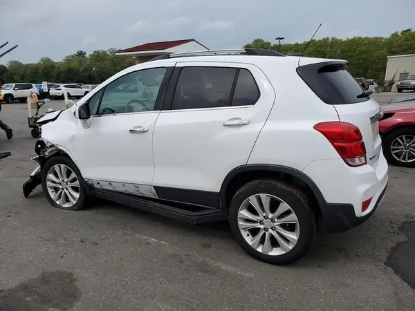 3GNCJRSB4HL189464 2017 CHEVROLET TRAX - Image 2