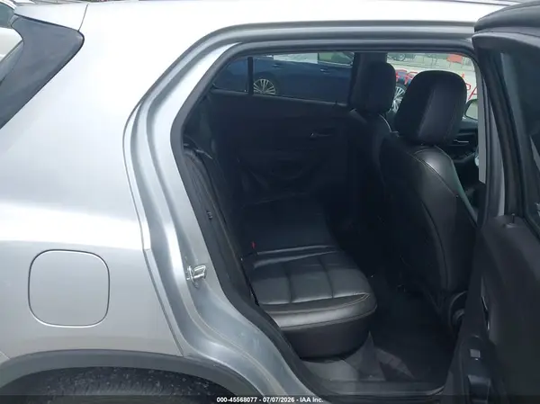 3GNCJRSB4JL149231 2018 CHEVROLET TRAX - Image 8
