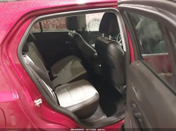 3GNCJRSB4JL158897 2018 CHEVROLET TRAX - Image 8