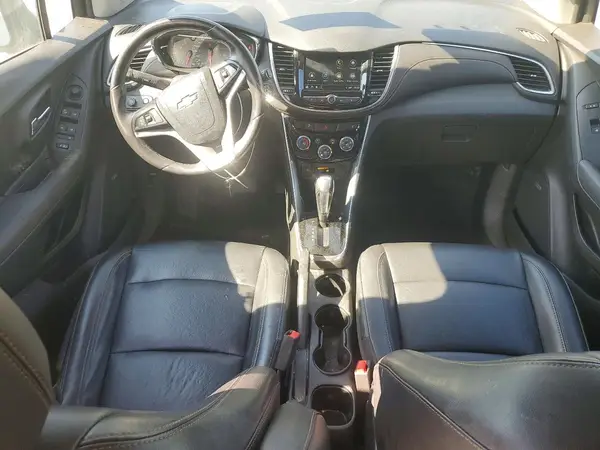 3GNCJRSB4JL165655 2018 CHEVROLET TRAX - Image 8