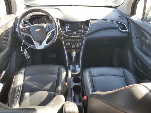 3GNCJRSB4JL311178 2018 CHEVROLET TRAX - Image 8