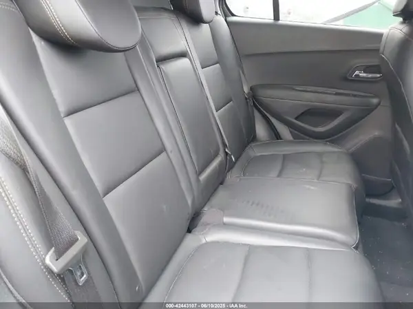 3GNCJRSB4KL308282 2019 CHEVROLET TRAX - Image 8