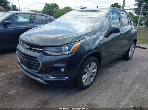 3GNCJRSB4LL117303 2020 CHEVROLET TRAX - Image 2