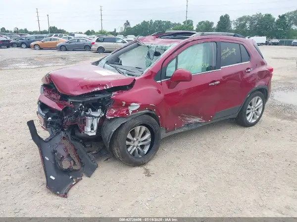 3GNCJRSB4LL166002 2020 CHEVROLET TRAX - Image 2