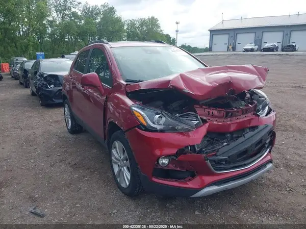 3GNCJRSB4LL237702 2020 CHEVROLET TRAX - Image 1