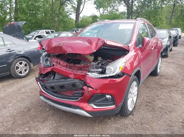 3GNCJRSB4LL237702 2020 CHEVROLET TRAX - Image 2