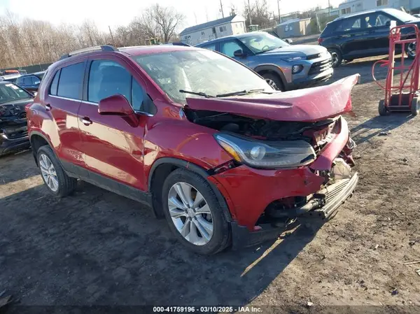 3GNCJRSB4LL244729 2020 CHEVROLET TRAX - Image 1