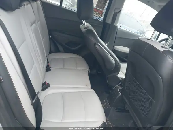 3GNCJRSB5HL278167 2017 CHEVROLET TRAX - Image 8