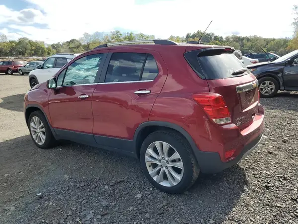 3GNCJRSB5JL285447 2018 CHEVROLET TRAX - Image 2