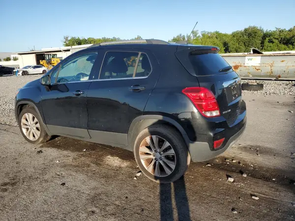 3GNCJRSB5LL108108 2020 CHEVROLET TRAX - Image 2