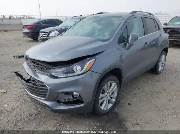 3GNCJRSB5LL161312 2020 CHEVROLET TRAX - Image 2