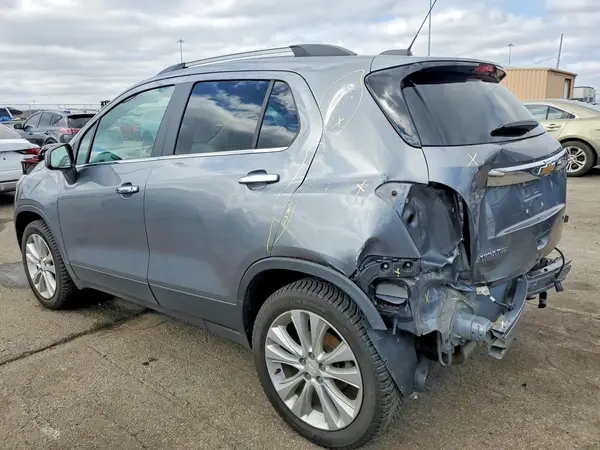 3GNCJRSB5LL217734 2020 CHEVROLET TRAX - Image 2