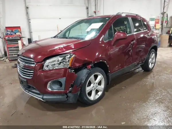 3GNCJRSB6GL117812 2016 CHEVROLET TRAX - Image 2