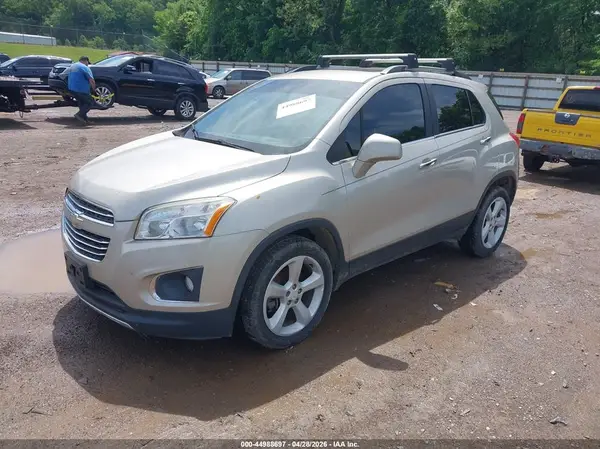 3GNCJRSB6GL256077 2016 CHEVROLET TRAX - Image 2