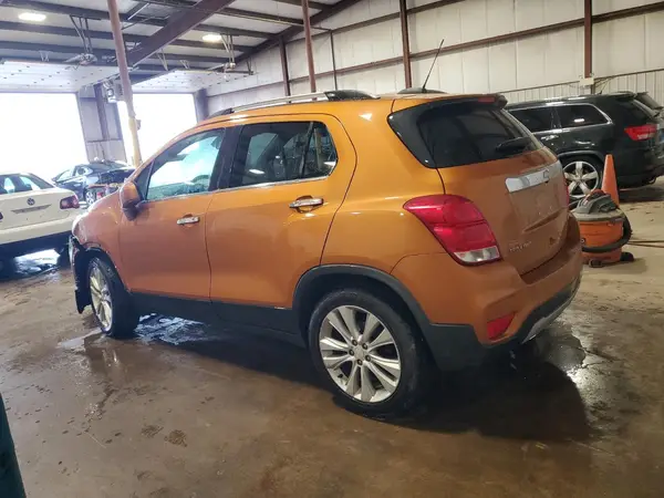 3GNCJRSB6HL184766 2017 CHEVROLET TRAX - Image 2