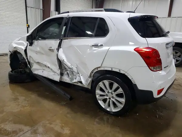 3GNCJRSB6HL192950 2017 CHEVROLET TRAX - Image 2