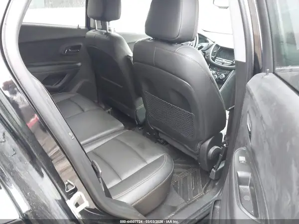 3GNCJRSB6JL411959 2018 CHEVROLET TRAX - Image 8