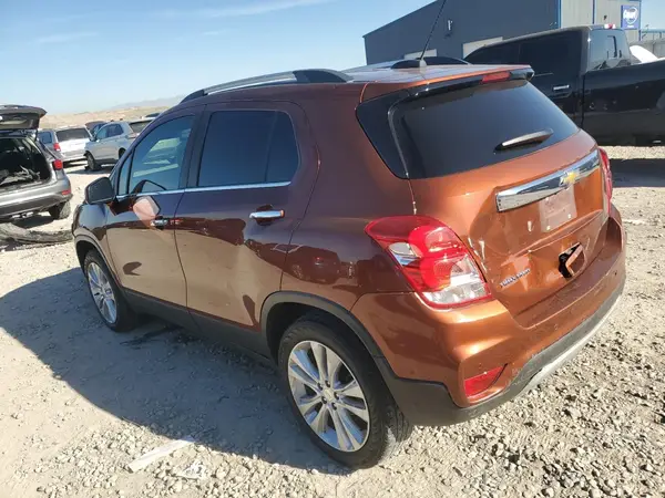 3GNCJRSB6KL276502 2019 CHEVROLET TRAX - Image 2
