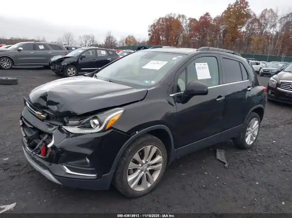 3GNCJRSB6KL331126 2019 CHEVROLET TRAX - Image 2