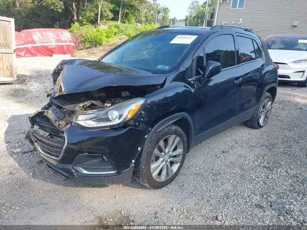 3GNCJRSB6KL378866 2019 CHEVROLET TRAX - Image 2