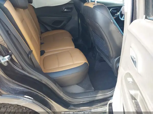 3GNCJRSB6LL204085 2020 CHEVROLET TRAX - Image 8