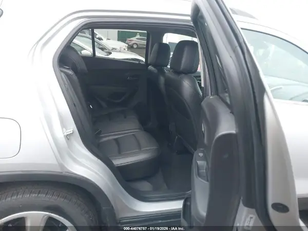 3GNCJRSB7GL166548 2016 CHEVROLET TRAX - Image 8