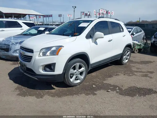 3GNCJRSB7GL266990 2016 CHEVROLET TRAX - Image 2