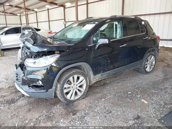 3GNCJRSB7JL293128 2018 CHEVROLET TRAX - Image 2