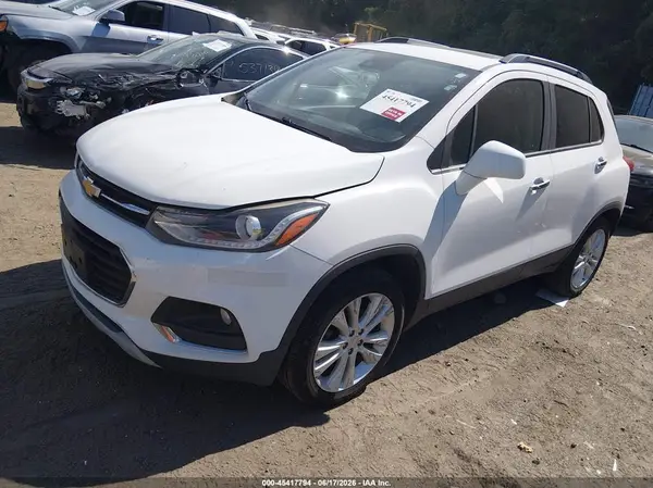 3GNCJRSB7JL377384 2018 CHEVROLET TRAX - Image 2