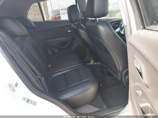 3GNCJRSB7JL377384 2018 CHEVROLET TRAX - Image 8