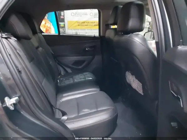 3GNCJRSB7LL238200 2020 CHEVROLET TRAX - Image 8
