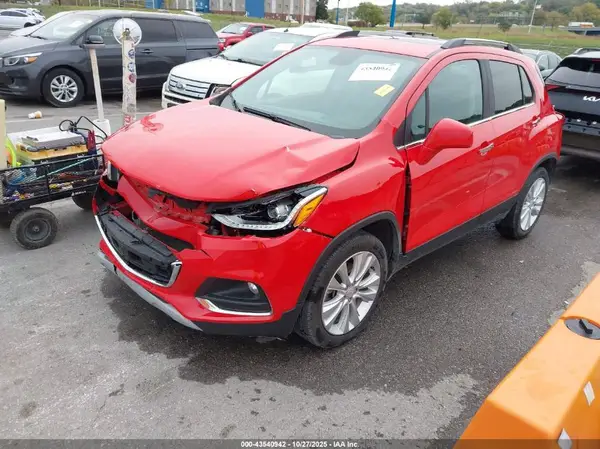 3GNCJRSB8HL193940 2017 CHEVROLET TRAX - Image 2