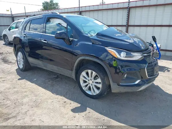 3GNCJRSB8HL290460 2017 CHEVROLET TRAX - Image 1