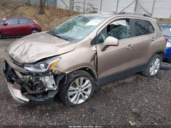 3GNCJRSB8JL151936 2018 CHEVROLET TRAX - Image 2