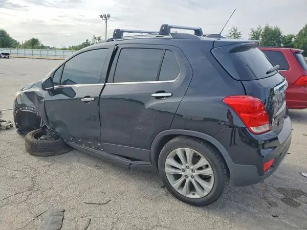 3GNCJRSB8KL155356 2019 CHEVROLET TRAX - Image 2