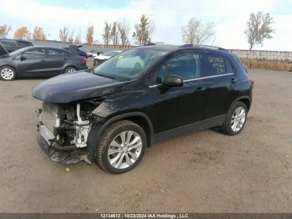 3GNCJRSB8LL110936 2020 CHEVROLET TRAX - Image 2