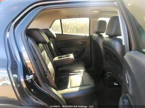 3GNCJRSB8LL110936 2020 CHEVROLET TRAX - Image 8