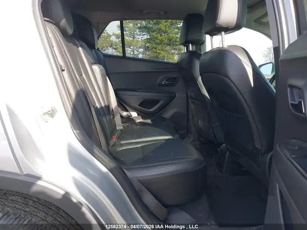 3GNCJRSB8LL111844 2020 CHEVROLET TRAX - Image 8