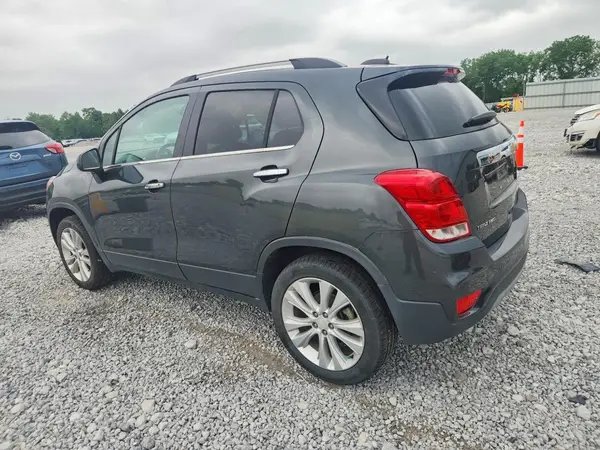 3GNCJRSB8LL214200 2020 CHEVROLET TRAX - Image 2