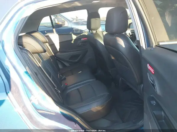 3GNCJRSB8LL228159 2020 CHEVROLET TRAX - Image 8