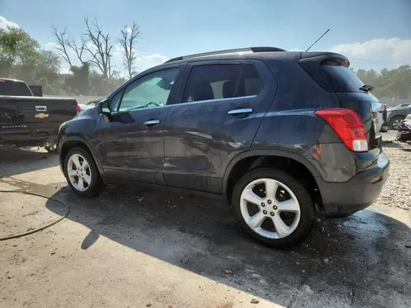 3GNCJRSB9GL157074 2016 CHEVROLET TRAX - Image 2