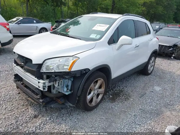 3GNCJRSB9GL160069 2016 CHEVROLET TRAX - Image 2