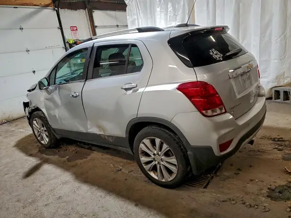 3GNCJRSB9JL162072 2018 CHEVROLET TRAX - Image 2