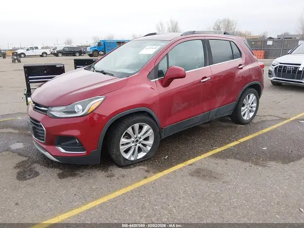 3GNCJRSB9JL233187 2018 CHEVROLET TRAX - Image 2