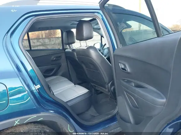 3GNCJRSB9LL125607 2020 CHEVROLET TRAX - Image 8