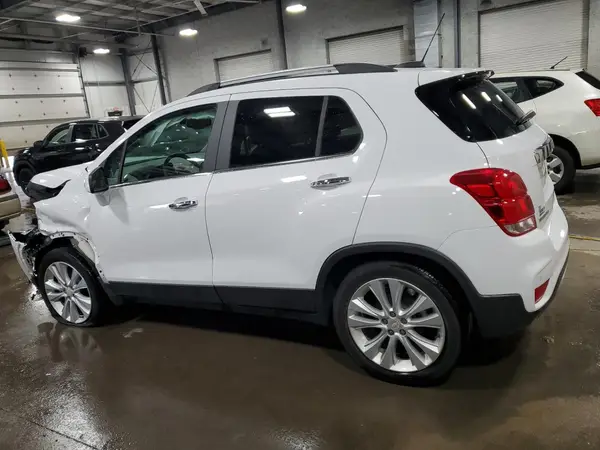 3GNCJRSB9LL146070 2020 CHEVROLET TRAX - Image 2
