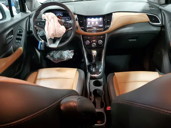 3GNCJRSB9LL146070 2020 CHEVROLET TRAX - Image 8